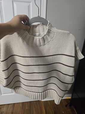 Zenana Outfitters Cream Knit Short-Sleeve Sweater with Brown Stripes